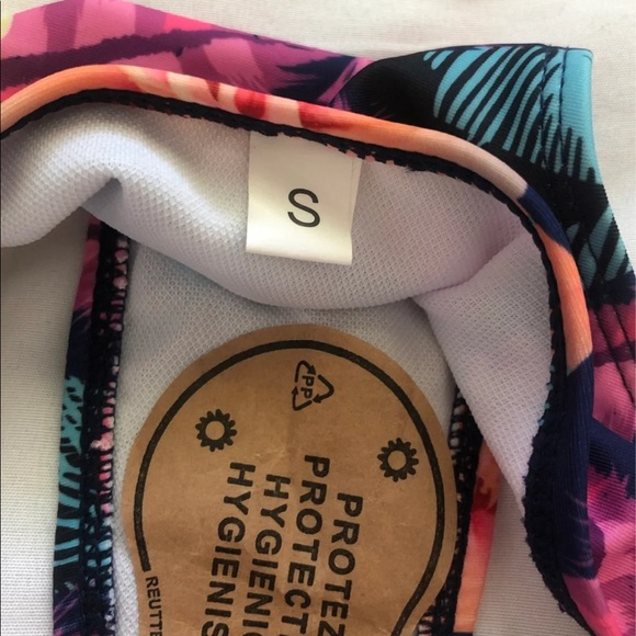 Yellow Bikini Set - Picture 4 of 7